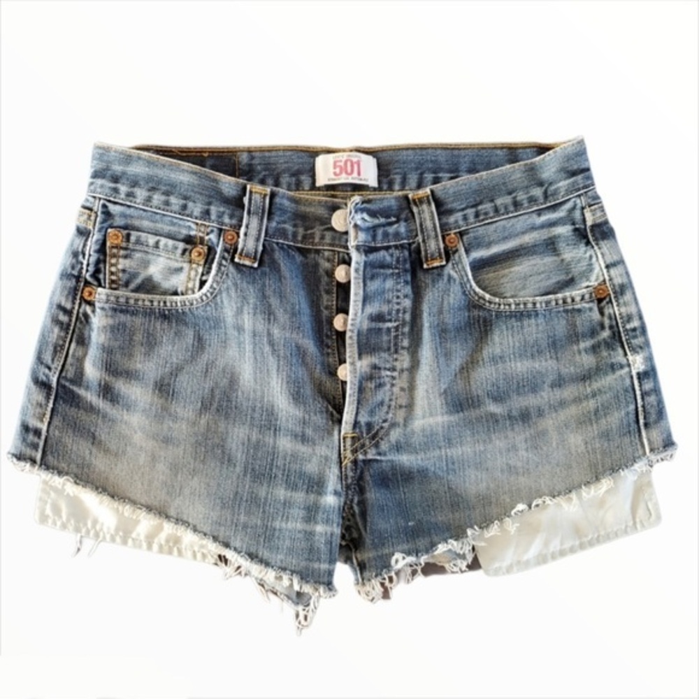 Levi || 501 Distressed DIY Button Fly Shorts (Size: 30)